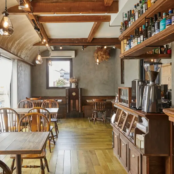 MPCが使用された店舗の内壁の画像