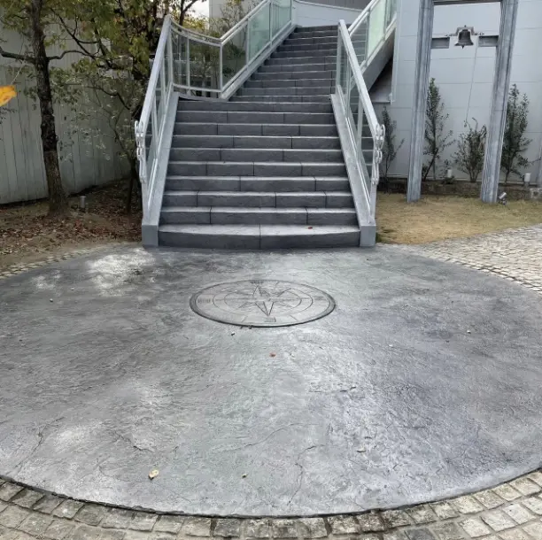 オーバーレイが施された外階段の画像